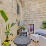 Stunning 1br With Private Terrace In Bormla By 360 Estates