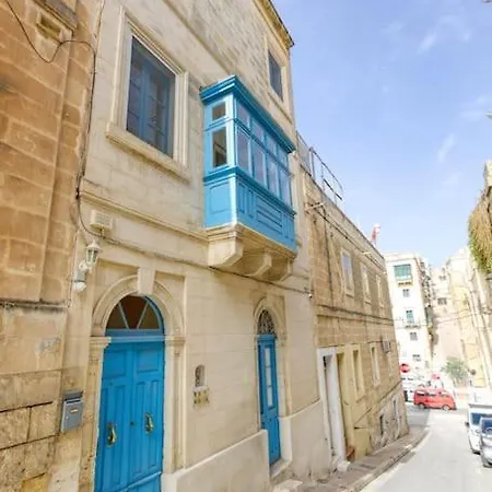 Stunning 1br With Private Terrace In Bormla By 360 Estates *