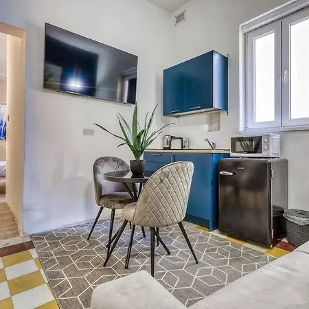 Stunning 1br With Private Terrace In Bormla By 360 Estates *