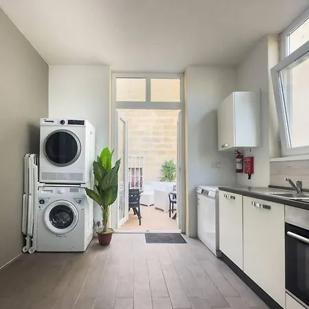 Stunning 1br With Private Terrace In Bormla By 360 Estates
