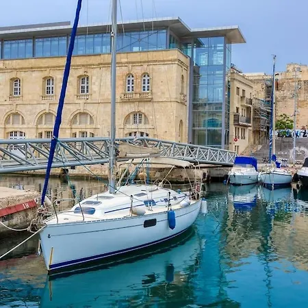 Appartement Stunning 1br With Private Terrace In Bormla By 360 Estates