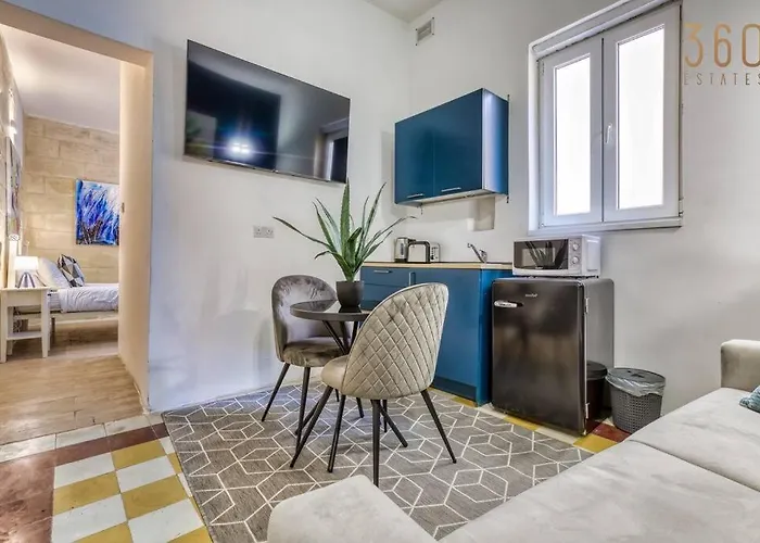 Stunning 1br With Private Terrace In Bormla By 360 Estates *