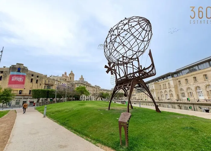 Stunning 1br With Private Terrace In Bormla By 360 Estates